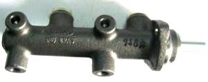 MASTER CYLINDER